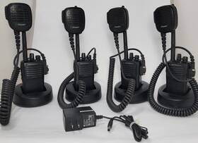 Evx-261-do-5 Motorola Ax111373020 Digital Two-way Radios 16 Channel 5-watt Chargers And Mics