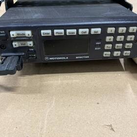 Motorola D35kga5jg5ak Vintage Spectra Mobile Radio With Desk Mic Untested