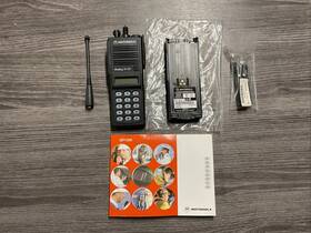 Motorola H01rdh9ck7cn Gp1200 Portable Radio