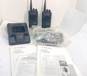H11ucc6du1an Motorola Gtx 800mhz Radios With Chargers. Sold As Is Used