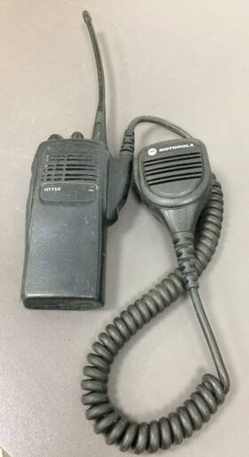 Uhf450-512 Motorola H255dc9aa3 Mhz Ht750 16 Ch Mic Programmed
