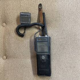H33ffn2107f Motorola Vintage Handie-talkie Fm Radio Model