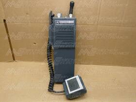 H34ffn1100d Motorola Ht220 Omni Uhf 403 - 430 Mhz With Speaker Microphone