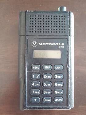 Motorola H35wkq5175an Stx Handie-talkie Fm Radio Untested