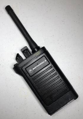 H44yun5170cn Motorola Systems Saber I Gmrs 16 Channel Uhf 440-470 Mhz