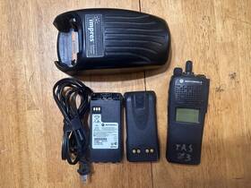 H46ucd9pw58n Motorola Xts2500 Model 11 700-800 Mhz Radio With Charger And Extra Batt