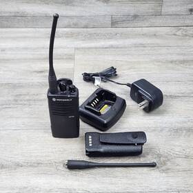 H96mcc9aa2aan Motorola Radius Cp110 2w 2 Channel Murs Vhf Two Way Business Radio With Batteries