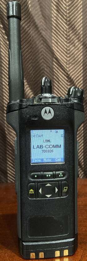 H98qdf9pw6an Motorola Apx 6000 Uhf R1 Two Way Radio
