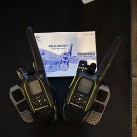 Hkln4168a Motorola Talkabout Two-way Radios Pair Black Yellow With User Guide