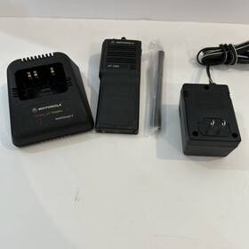 Motorola Ho1kdc9aa3an Ht1000 Vhf 16ch 136-174mhz. No Battery Included