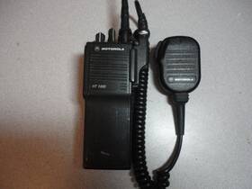 Ho1sdc9aa1dn Motorola Ho1sdc Ht1000 Uhf Model With Speaker Mic