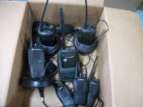 Motorola Icom Baofeng Aa801qdc9ja2an Box Walkie Talkies 3 1 Drop In Chargers