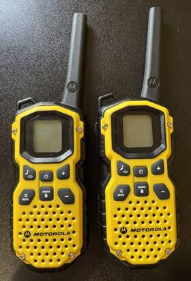 K7gmscej Motorola Set Of 2 Walkie Talkies Fcc Id Waterproof