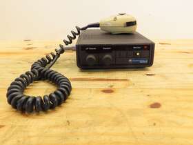 L83tsb3100am Motorola Maxar 80 - Uhf Two Way Radio With Microphone As Is For Parts Only