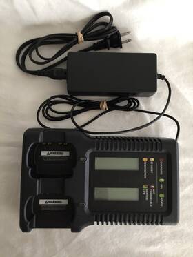 Nntn7585a Motorola O.e.m. Dual Charger Impres V1.03 For Apx8000 Apx7000 Apx6000