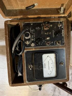 Motorola P-8501-a Vintage Portable Test Set P-8501-b Untested