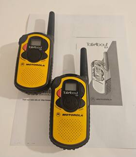 P14spg03p2aa Motorola 2 Talkabout 101 Yellow Wireless Two-way Radio Walkie Talkies With Manaul