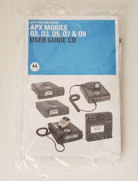 Pmln5336j Motorola Axp Mobile 02 03 05 07 09 User Guide Cd And Function Reference Cards New