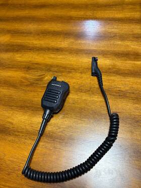 Pmmn4135b Motorola Radio Speaker Microphone Pmmn4135b. Minimal Use Slightly Used