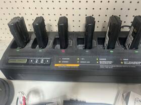 Pmpn4283b Motorola Pmpn4283b/pmpn4284 6-way Multi Unit Charger For R7 Radios - 2 Pc