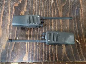 Pmud3231caanea Motorola Pair Of Cp200d Analog/digiral Uhf Two-way Radios