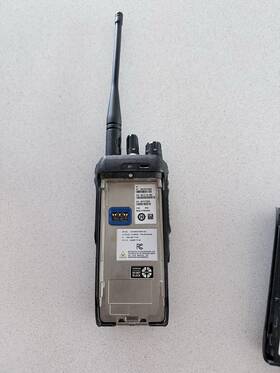 Motorola Pmue3722aam Apx6000ran Portable Handheld Two-way Radio Black