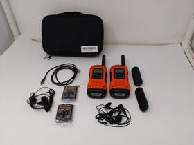 T605 Motorola Solutions 748091024610 H2o Talkabout Two-way Radios 22 Channel 35 Mile Rechargeable 2