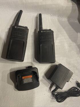 Rmu2040 Motorola Solutions Edir 3 2x On-site 2-way Radio Uhf Programmed To Each Other