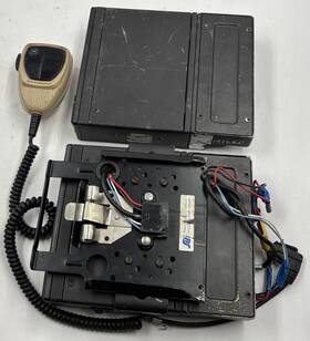 T99dx Motorola 092w Astro Lot Of 2 Two-way Radio 1 Handset