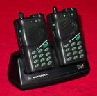H05rdh9aa7bn Motorola Visar Uhf 403-470 Mhz Handie-talkie Radio &amp; Charger
