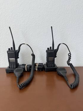 Xpr550e Motorola Battery Won T Charge Untested Pair