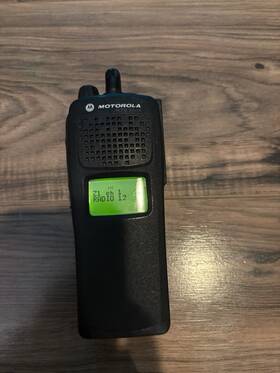 Xts25000 Motorola 800mhz Comes With Battery