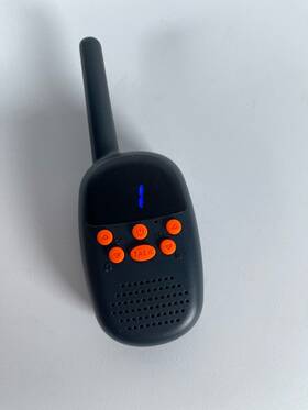 Onn 681131284059 1 Pack 16 Mile Radius Range Walkie Talkie