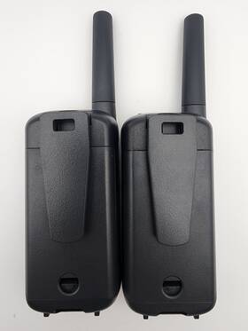 Onn. 681131413732 Two 2 Talk Black Handheld Walkie Talkies Up To 16 Mile Range 22 Channels