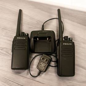 Kh8000 Philco Set Of Two Plus Charging Station Two-way Radio