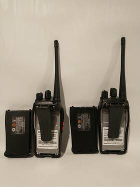 Bf-c1 Qianghong Two Way Radio Walkie Talkie 2 Pieces No Charger