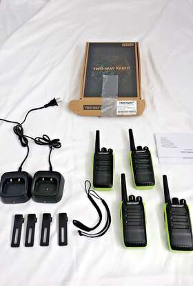 Td-66 Quanzhou Longtuo Set Of 4 Tidradio Uhf Frs Fm Transceivers / 2 Chargers/4 Belt Clips