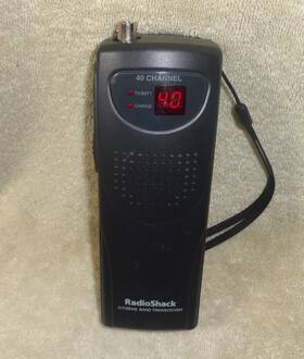 21-1628 Radio Shack 40 Ch. Citizens Band Handheld Transceiver No Antenna