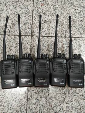 Dm-810 Radioboss Lot 5 400-480mhz Two Way Radio Untested
