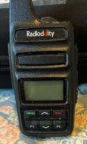 Gd-73a Radioddity Dmr/analog Two Way Radio 2 Watts Uhf Handheld Ham