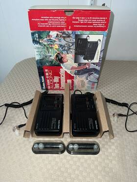 0161842 Radioshack Radio Shack Voice-actuated Two-way Communication System
