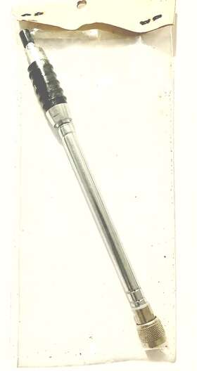20-006a Realistic Radio Shack Realistic-telescoping Antenna For Portable Scanners And Walkie Talkies 20-006