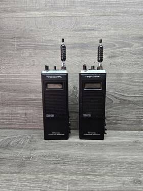 Realistic Tc-216 Walkie Talkie Transceiver For Parts Or Repair Untested
