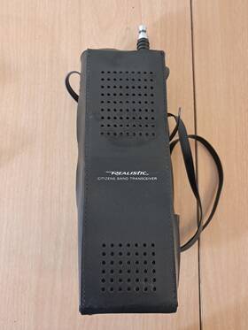 Trc-190 Realistic Black 3w 4-channel Cb Walkie Talkie Citizen Band Transceiver