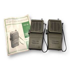 21-1606 Realistic Trc-84 2 Citizen Band Transceiver - Walkie Talkie Radios