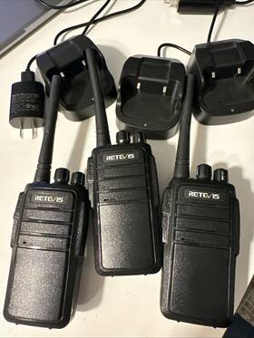 Rt-21v Retevis Lot Of 3 Retcvis Rt21v Murs Business Radio With Chargers