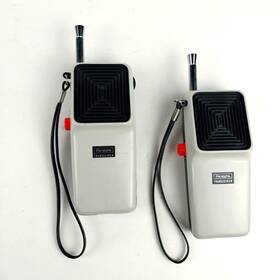 800-7206 Sears Vintage 1974 100 Milliwatt Transceiver Walkie Talkie Spy Set Of 2 - Rare