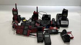 Stp8x100 Sepura 8x Tetra Portable Radios And Hyt 15x Total
