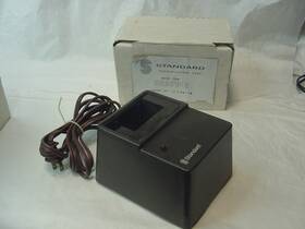 Sc-usa-2b Standard Communications Desktop Charger - Radio