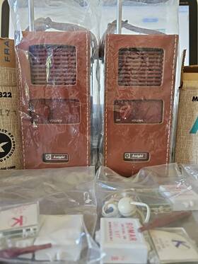 83y822 Tmk Allied Radio Vintage 1964 In Box Knight Kit C-555 Cb Walkie Talkies With Oem Earpieces